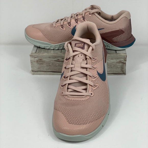 NWT Nike Metcon 4 Particle Beige - Picture 2 of 9